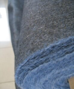 Gudbrandsdalens Bardal 780 donker blauw gemeleerd