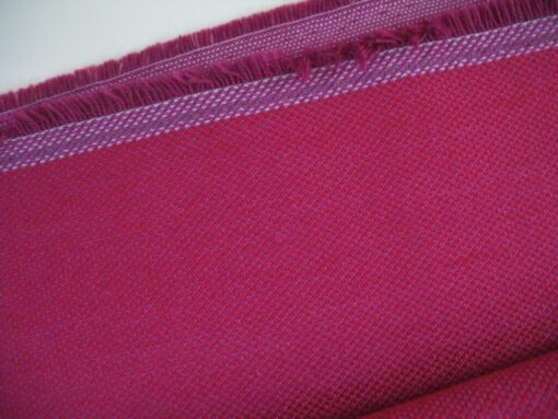 Kvadrat Steelcut Trio 653 fuchsia roze