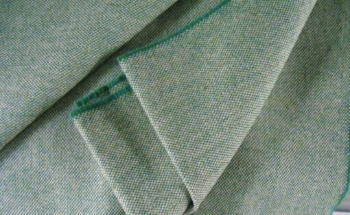 Camira Main Line Flax MLF09 groen beige