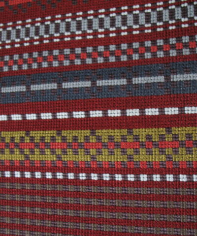 Maharam Point bruin rood patroon