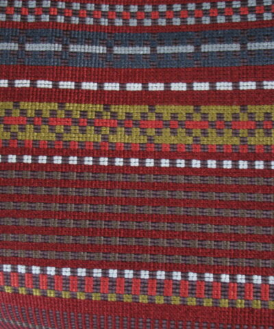 Maharam Point bruin rood patroon