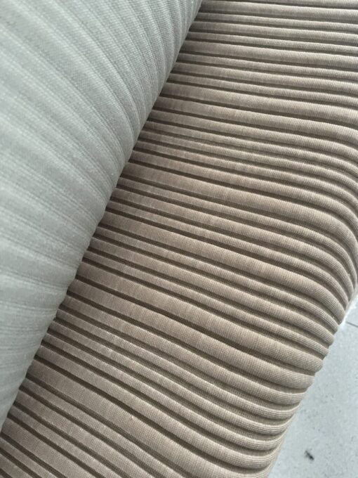 Kvadrat Febrik Husk Sand 0244 zand beige