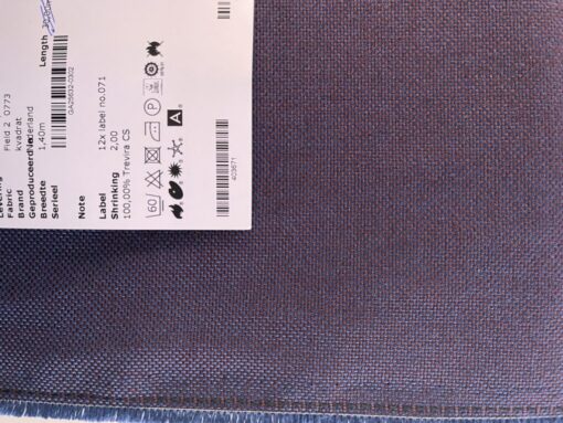 Kvadrat Field 2 0773 roodbruin blauw paars