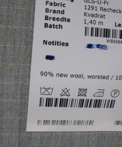 Kvadrat Recheck 625 lavendelblauw licht grijs creme ruit