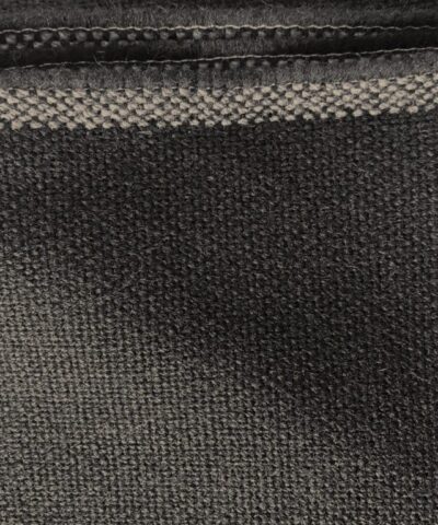 meubelstof zwart lijkt veel op Kvadrat Hallingdal 65