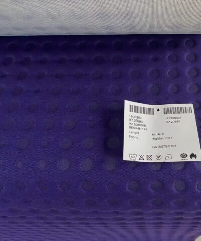 Kvadrat Highfield 681 paars