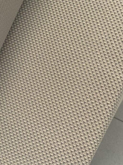 Kvadrat Febrik Drop Meringue 0101 creme taupe grijs