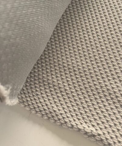 Kvadrat Febrik Drop Meringue 0101 creme taupe grijs