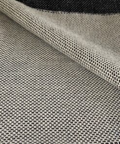 Kvadrat Skifer 2 121 roomwit op zwart