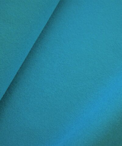 Kvadrat Divina 3 826 turquoise blauw wolvilt