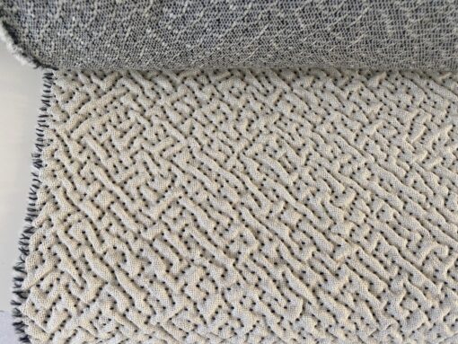 Kvadrat Vale 112 creme zwart 3-D patroon