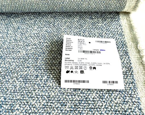 Kvadrat Sahco Moss 010 blauw creme grijs bouclé