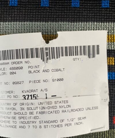 Maharam Point 004 Black and Cobalt zwart blauw