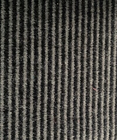 Meubelstof zwart grijs verticale streep wol