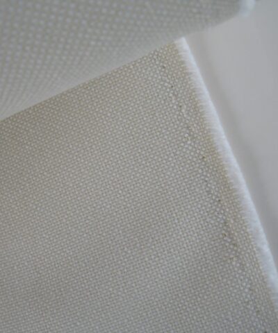 Kvadrat Field 2 222 creme roomwit
