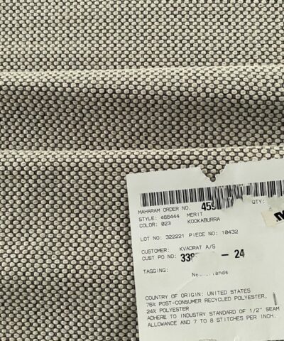 Maharam Merit 023 Kookaburra roomwit grijs