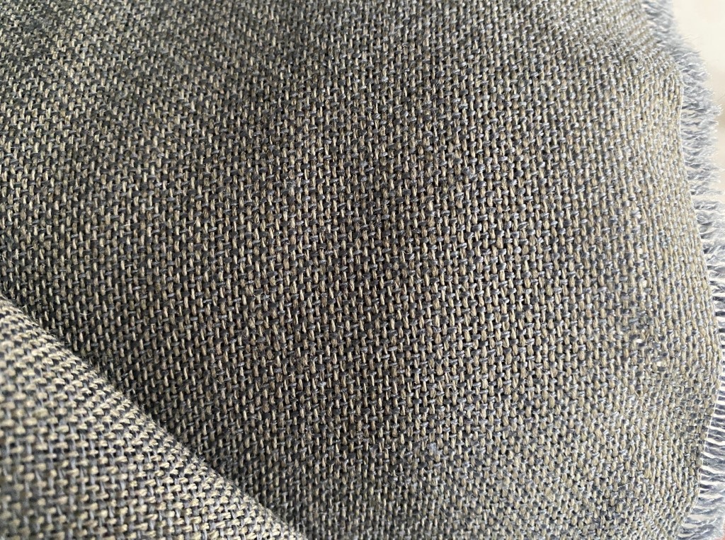 Kvadrat Ginger 2 172 beige lila