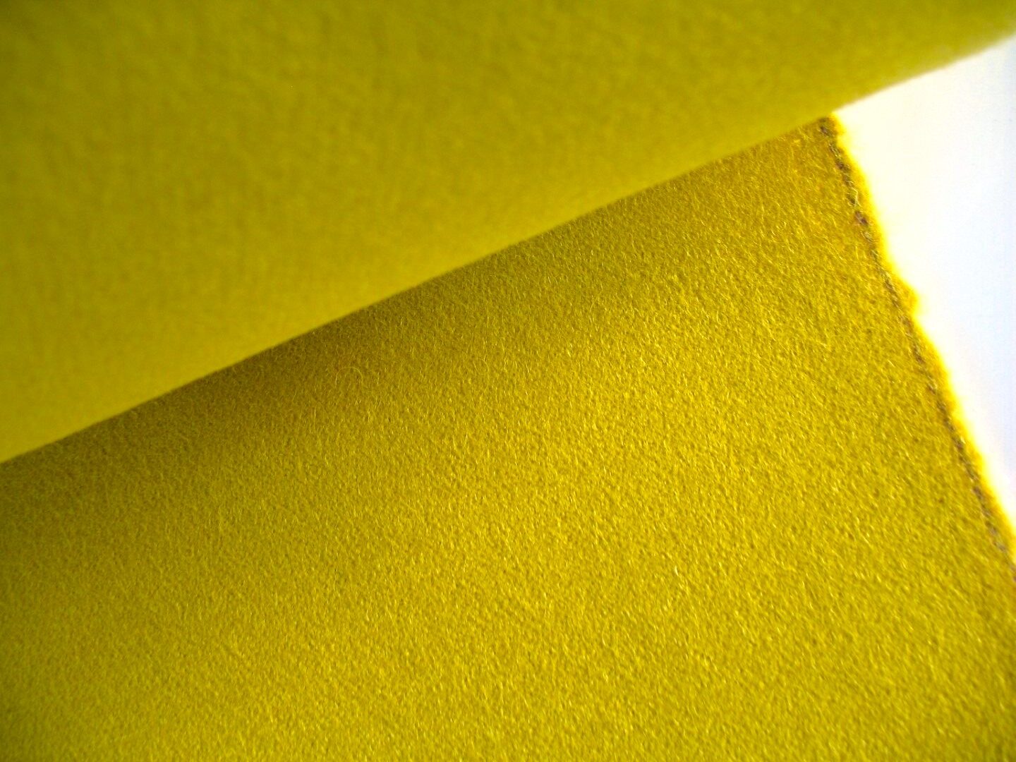 Camira Synergy Lateral LDS28, maisgeel