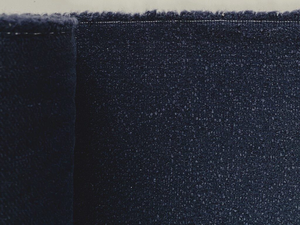 De Ploeg Lumina 13/44 donkerblauw bouclé