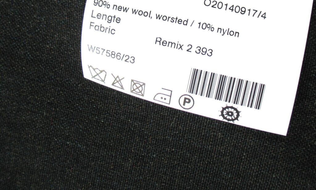 Kvadrat Remix 3 393 antraciet bruin