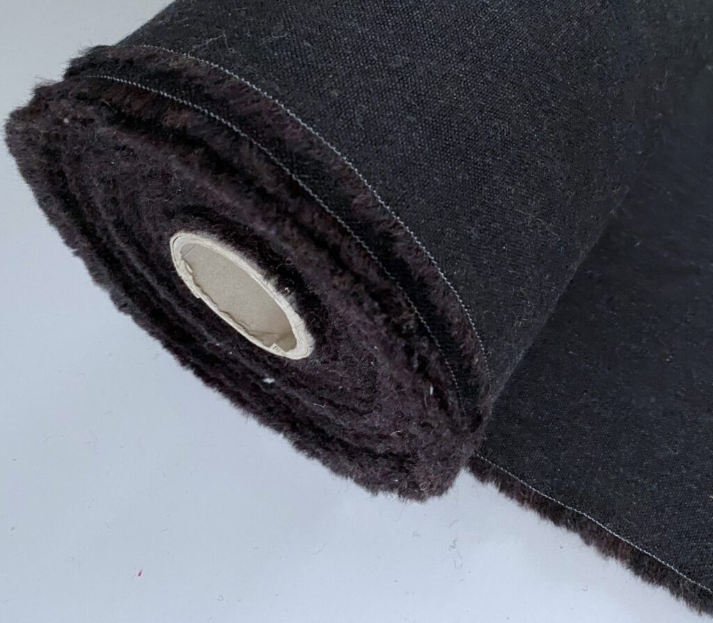 Kvadrat Remix 3 393 antraciet bruin