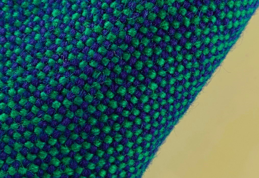 Kvadrat Hallingdal 65 883 groen koningsblauw