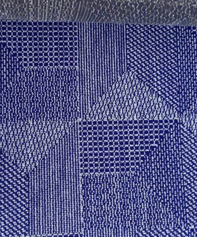 Kvadrat Crystal Field 753 blauw grijs patroon