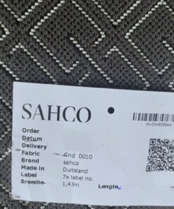 Kvadrat Sahco Grid 0010 grijs roomwit geometrisch patroon
