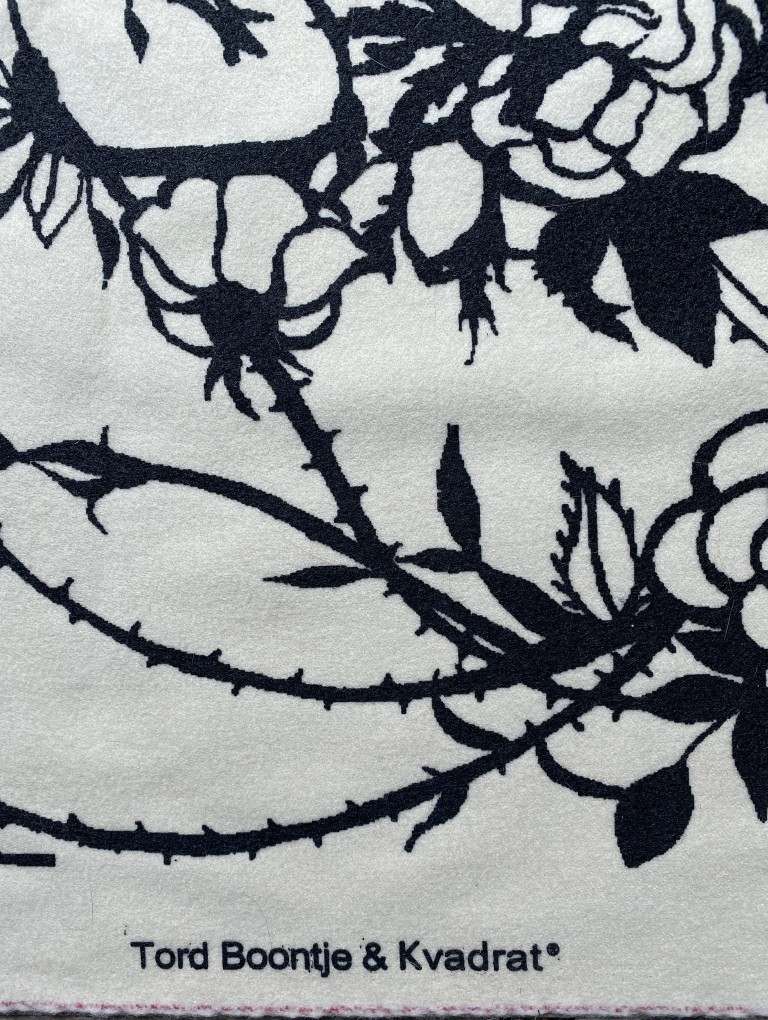 Prince Tord Boontje Kvadrat Divina Melange creme zwart