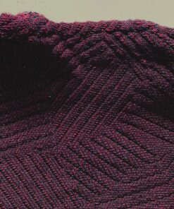 Kvadrat Febrik Razzle Dazzle 0696 Wine aubergine zwart