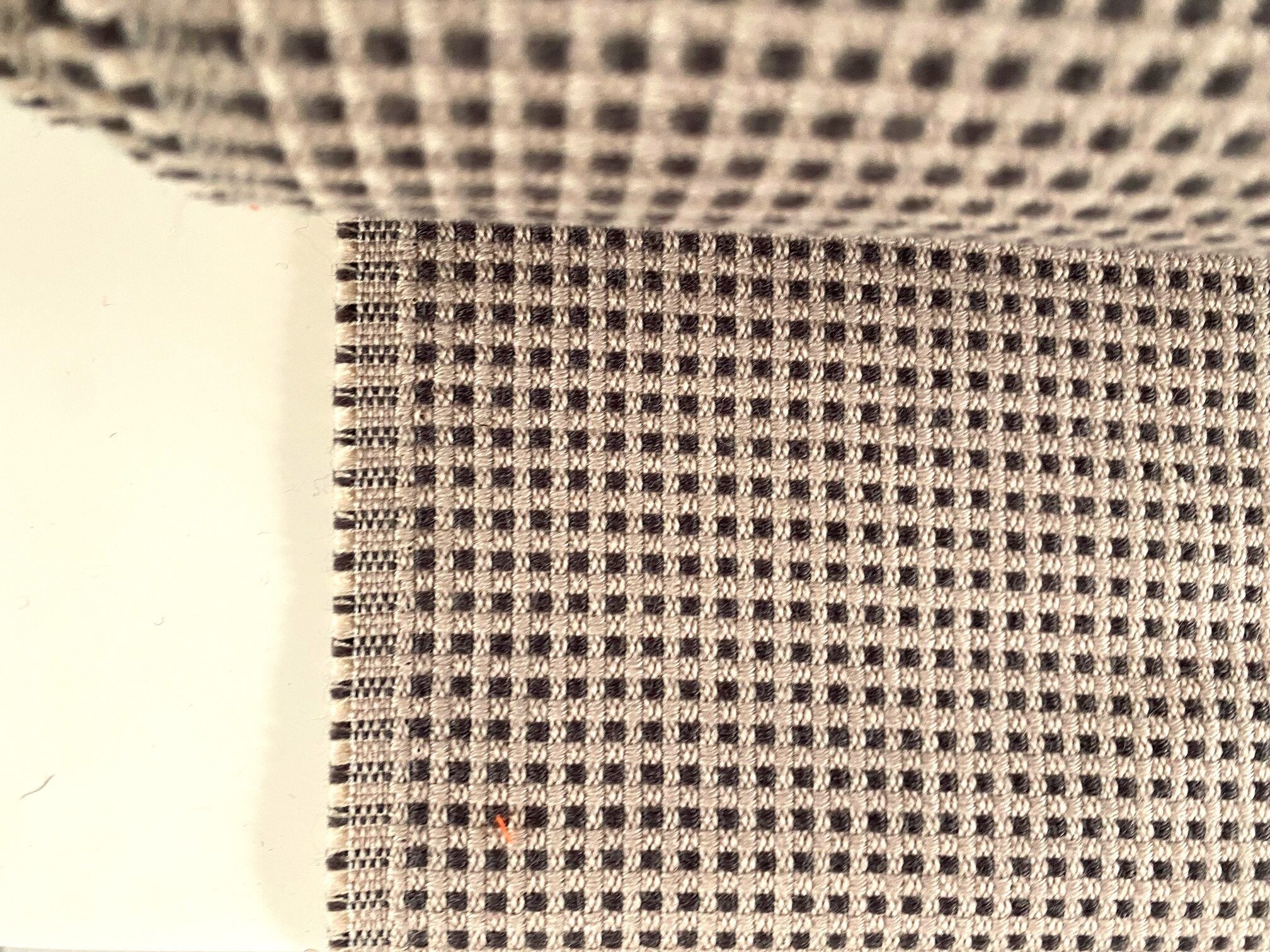 De Ploeg Odda 13/99 beige bruingrijs blokjes patroon