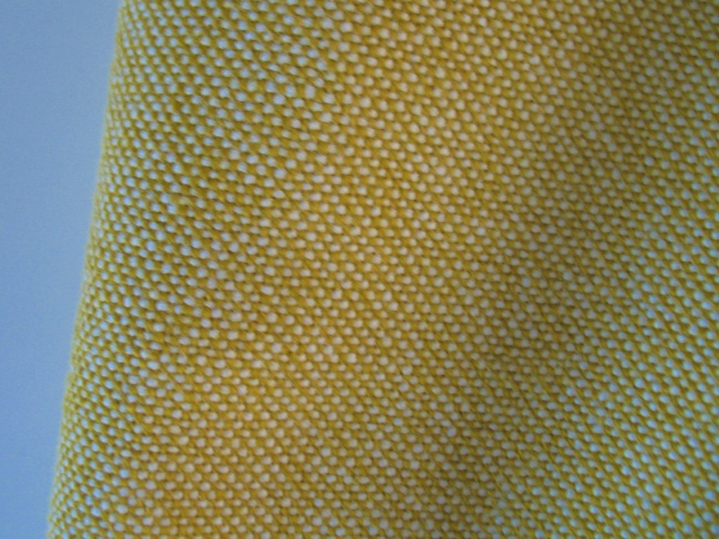 Kvadrat Hallingdal 65 407 geel wit