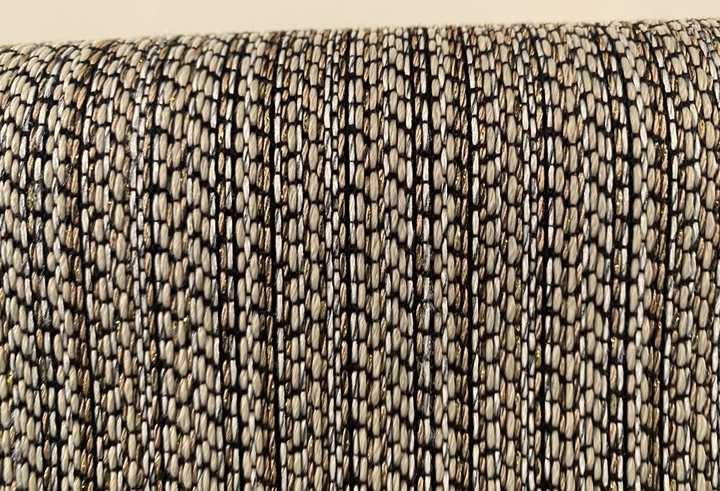 stof creme beige goud zwart met verticale streep