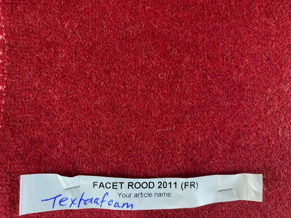 Textaafoam Facet rood 2011