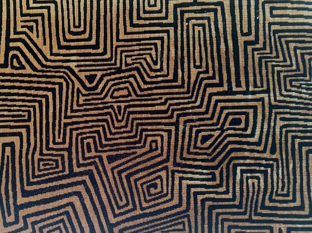 Dedar Milano Jamu Jungle Pantera 001 velours zwart goud