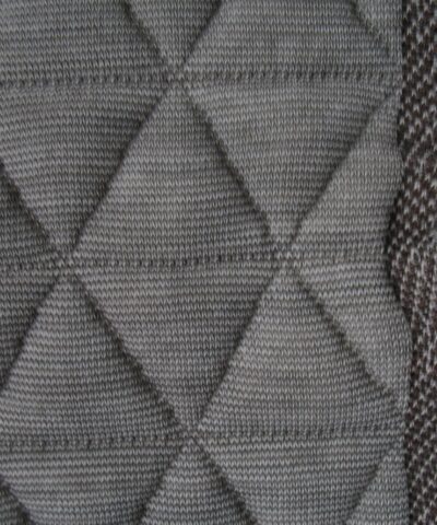 Kvadrat Febrik Triangle 0232 bruingrijs creme