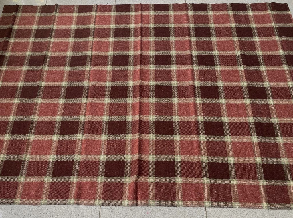 Anta Dunvegan rood roze groen ruit patroon