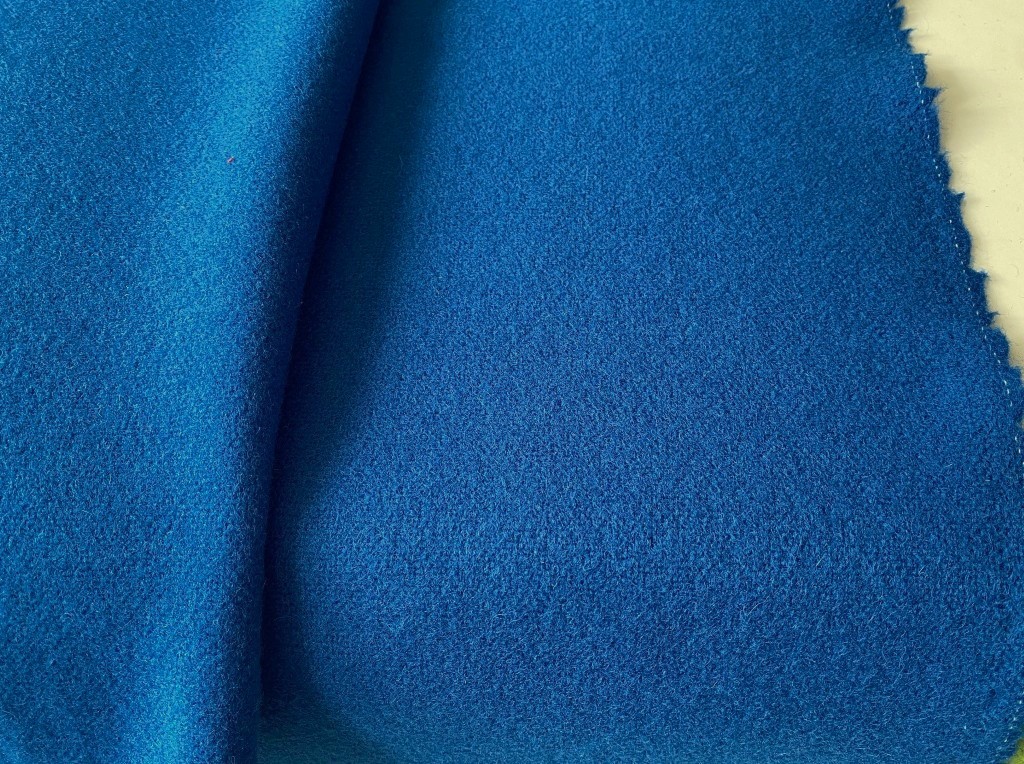 Kvadrat Tonus 3 126 blauw