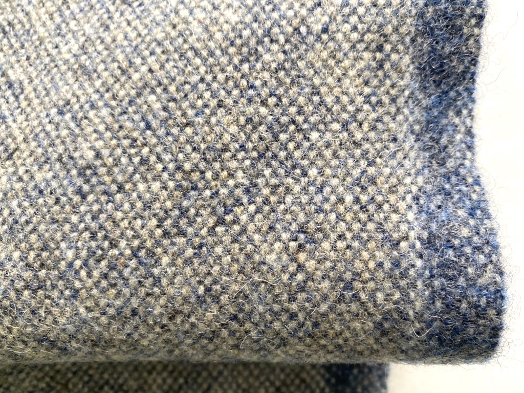 Danish Art Weaving Wales 04 blauw creme grijs