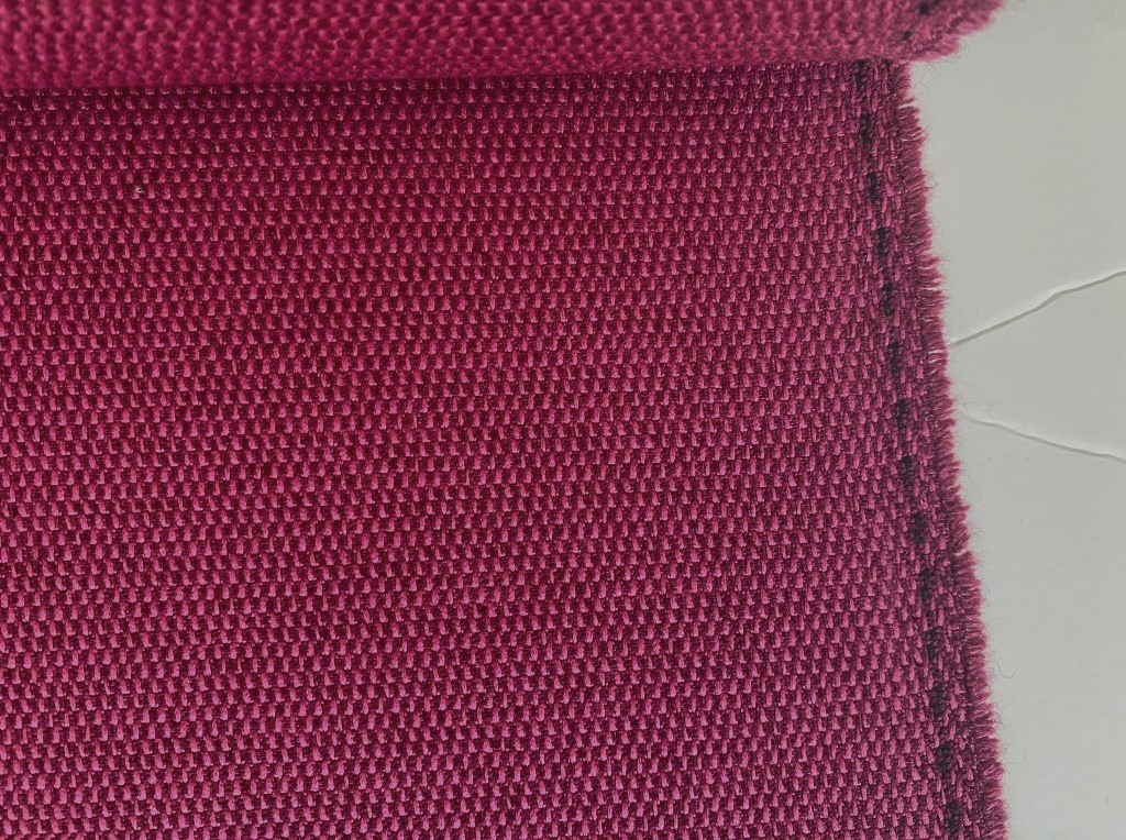Maharam Messenger 035 Orchid aubergine roze