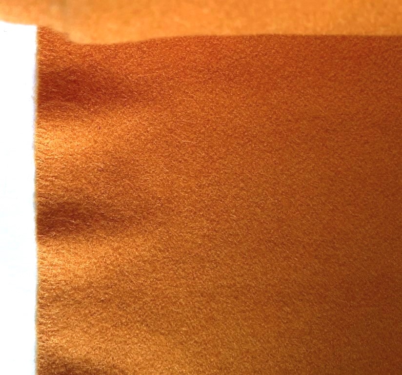 Kvadrat Divina 3 444 wolvilt oranje