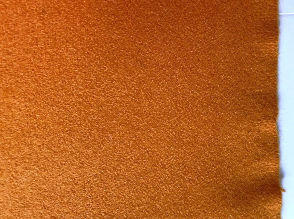 Kvadrat Divina 3 444 wolvilt oranje