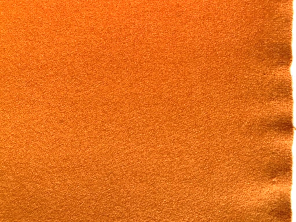 Kvadrat Divina 3 444 wolvilt oranje