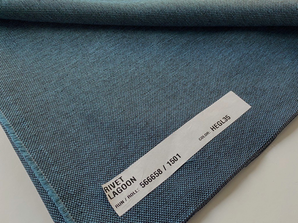 Camira Rivet EGL 35 Lagoon blauw zwart