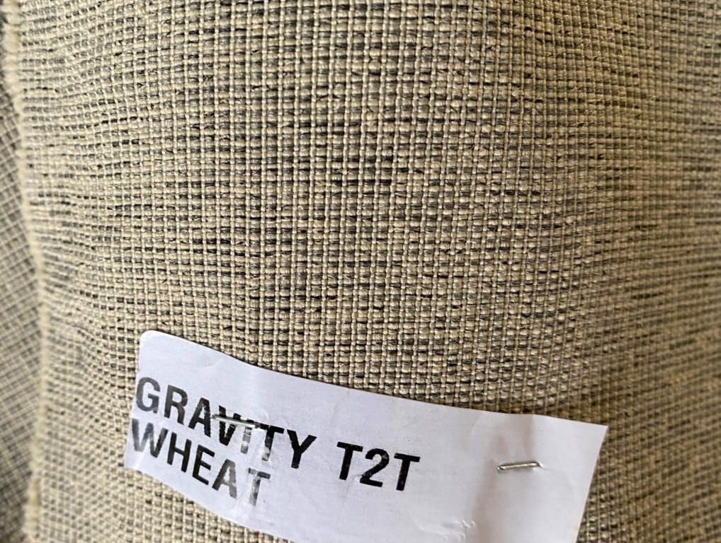 Camira Gravity T2T Wheat beige grijs