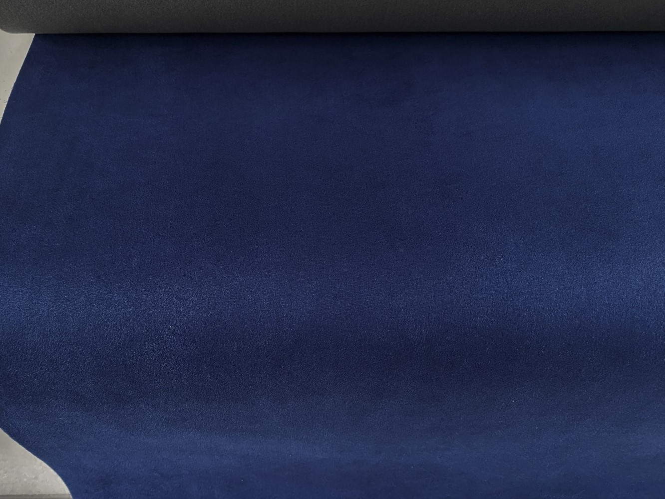 suedine kobalt blauw